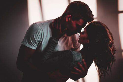 10 Ways To Get Over A Married Man (From Personal Experience) - Hack Spirit